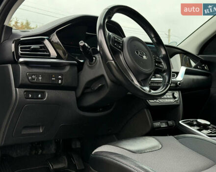 Черный Киа Niro, объемом двигателя 0 л и пробегом 80 тыс. км за 19650 $, фото 33 на Automoto.ua