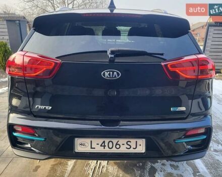 Черный Киа Niro, объемом двигателя 0 л и пробегом 79 тыс. км за 18300 $, фото 3 на Automoto.ua