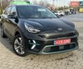 Чорний Кіа Niro, об'ємом двигуна 0 л та пробігом 117 тис. км за 18870 $, фото 6 на Automoto.ua