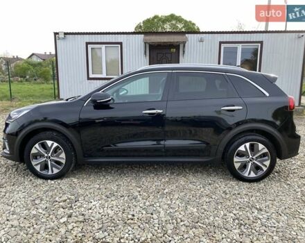 Черный Киа Niro, объемом двигателя 0 л и пробегом 96 тыс. км за 20600 $, фото 10 на Automoto.ua