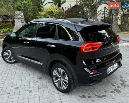 Чорний Кіа Niro, об'ємом двигуна 0 л та пробігом 123 тис. км за 17899 $, фото 19 на Automoto.ua