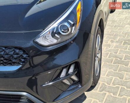 Черный Киа Niro, объемом двигателя 1.58 л и пробегом 112 тыс. км за 19700 $, фото 9 на Automoto.ua