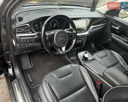 Черный Киа Niro, объемом двигателя 0 л и пробегом 150 тыс. км за 19800 $, фото 24 на Automoto.ua