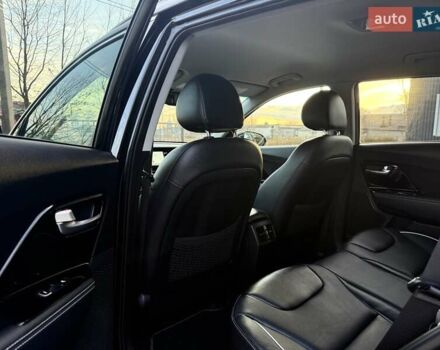 Черный Киа Niro, объемом двигателя 0 л и пробегом 89 тыс. км за 19350 $, фото 93 на Automoto.ua