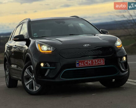 Черный Киа Niro, объемом двигателя 0 л и пробегом 101 тыс. км за 19100 $, фото 3 на Automoto.ua