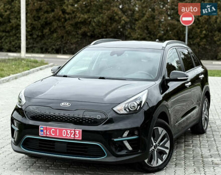 Черный Киа Niro, объемом двигателя 0 л и пробегом 80 тыс. км за 19999 $, фото 94 на Automoto.ua