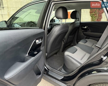 Черный Киа Niro, объемом двигателя 0 л и пробегом 80 тыс. км за 21899 $, фото 48 на Automoto.ua