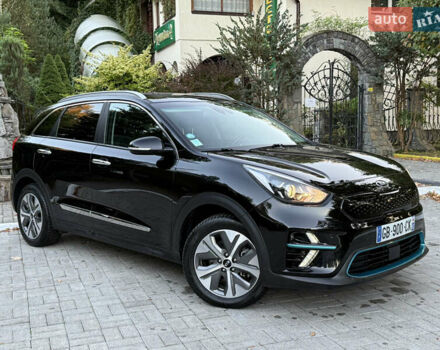 Чорний Кіа Niro, об'ємом двигуна 0 л та пробігом 123 тис. км за 17899 $, фото 5 на Automoto.ua