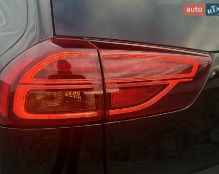 Чорний Кіа Niro, об'ємом двигуна 0 л та пробігом 117 тис. км за 18870 $, фото 20 на Automoto.ua