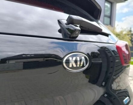Киа Niro 2021 в Киеве на Automoto.ua Черный Киа Niro, объемом двигателя 1.5 л и пробегом 43 тыс. км за 15000 $, фото 8 на Automoto.ua