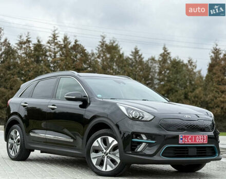 Черный Киа Niro, объемом двигателя 0 л и пробегом 80 тыс. км за 19650 $, фото 132 на Automoto.ua