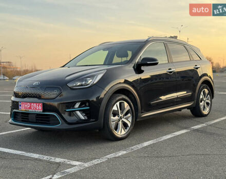 Чорний Кіа Niro, об'ємом двигуна 0 л та пробігом 155 тис. км за 20300 $, фото 15 на Automoto.ua