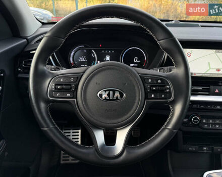 Черный Киа Niro, объемом двигателя 0 л и пробегом 88 тыс. км за 23900 $, фото 50 на Automoto.ua