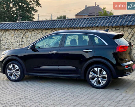 Чорний Кіа Niro, об'ємом двигуна 0 л та пробігом 67 тис. км за 20999 $, фото 19 на Automoto.ua