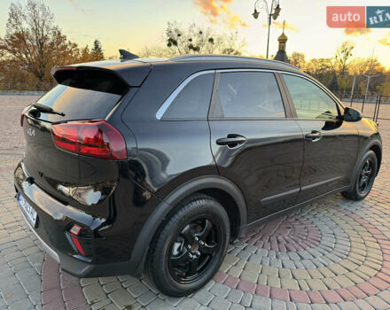 Черный Киа Niro, объемом двигателя 1.58 л и пробегом 62 тыс. км за 25900 $, фото 3 на Automoto.ua