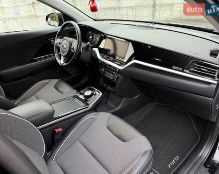 Черный Киа Niro, объемом двигателя 0 л и пробегом 80 тыс. км за 21850 $, фото 33 на Automoto.ua