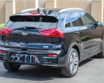 Чорний Кіа Niro, об'ємом двигуна 0 л та пробігом 16 тис. км за 6500 $, фото 3 на Automoto.ua