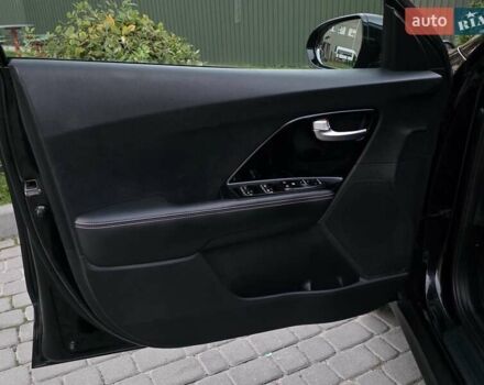 Черный Киа Niro, объемом двигателя 0 л и пробегом 148 тыс. км за 17699 $, фото 20 на Automoto.ua