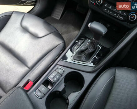 Черный Киа Niro, объемом двигателя 1.62 л и пробегом 45 тыс. км за 4500 $, фото 9 на Automoto.ua
