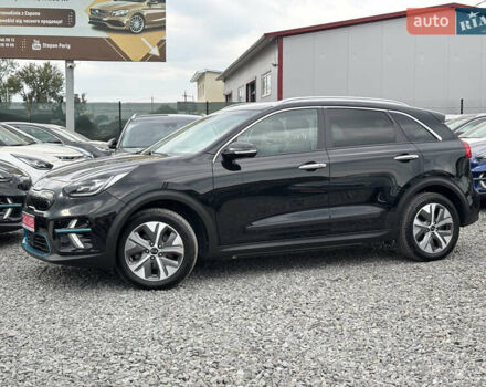 Черный Киа Niro, объемом двигателя 0 л и пробегом 62 тыс. км за 21999 $, фото 6 на Automoto.ua