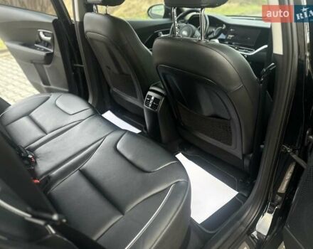 Чорний Кіа Niro, об'ємом двигуна 0 л та пробігом 117 тис. км за 18870 $, фото 50 на Automoto.ua