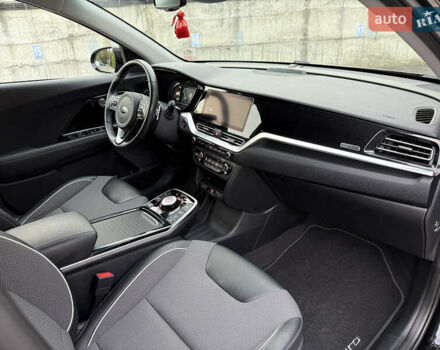 Черный Киа Niro, объемом двигателя 0 л и пробегом 80 тыс. км за 21899 $, фото 34 на Automoto.ua