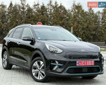 Черный Киа Niro, объемом двигателя 0 л и пробегом 80 тыс. км за 19650 $, фото 127 на Automoto.ua