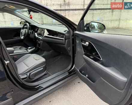 Черный Киа Niro, объемом двигателя 0 л и пробегом 80 тыс. км за 21850 $, фото 23 на Automoto.ua