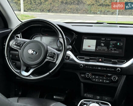 Черный Киа Niro, объемом двигателя 0 л и пробегом 80 тыс. км за 19890 $, фото 84 на Automoto.ua