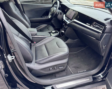 Черный Киа Niro, объемом двигателя 0 л и пробегом 110 тыс. км за 21700 $, фото 6 на Automoto.ua