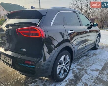 Черный Киа Niro, объемом двигателя 0 л и пробегом 79 тыс. км за 18300 $, фото 4 на Automoto.ua