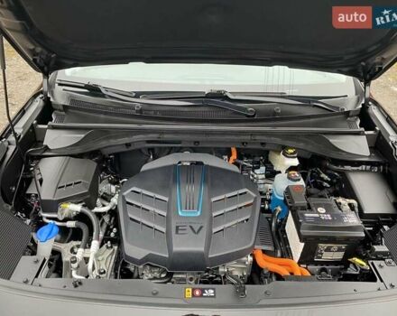 Чорний Кіа Niro, об'ємом двигуна 0 л та пробігом 82 тис. км за 18950 $, фото 37 на Automoto.ua