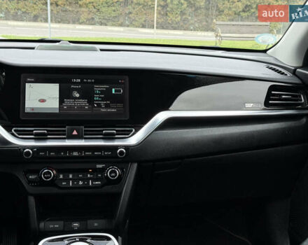 Черный Киа Niro, объемом двигателя 0 л и пробегом 80 тыс. км за 19890 $, фото 86 на Automoto.ua