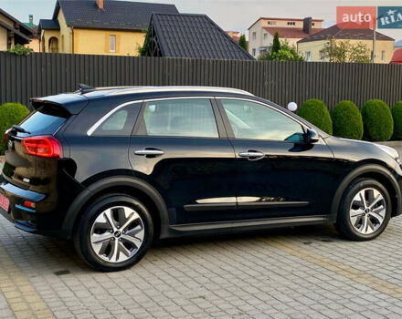 Чорний Кіа Niro, об'ємом двигуна 0 л та пробігом 67 тис. км за 20999 $, фото 10 на Automoto.ua