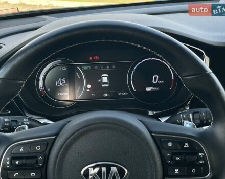 Черный Киа Niro, объемом двигателя 0 л и пробегом 61 тыс. км за 22999 $, фото 23 на Automoto.ua