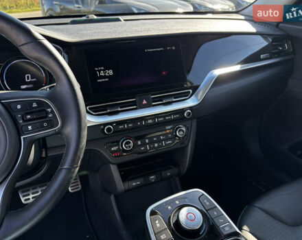 Черный Киа Niro, объемом двигателя 0 л и пробегом 59 тыс. км за 23900 $, фото 16 на Automoto.ua