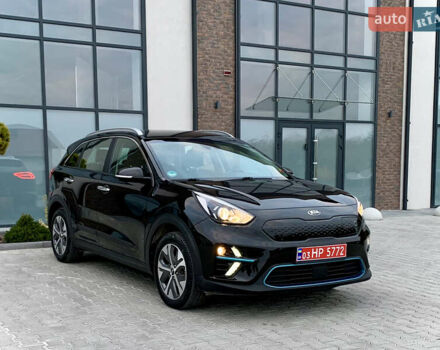 Черный Киа Niro, объемом двигателя 0 л и пробегом 94 тыс. км за 17900 $, фото 76 на Automoto.ua