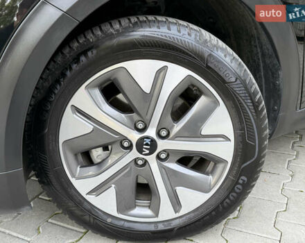 Киа Niro 2021 в Дрогобыче на Automoto.ua Черный Киа Niro, объемом двигателя 0 л и пробегом 123 тыс. км за 17999 $, фото 7 на Automoto.ua