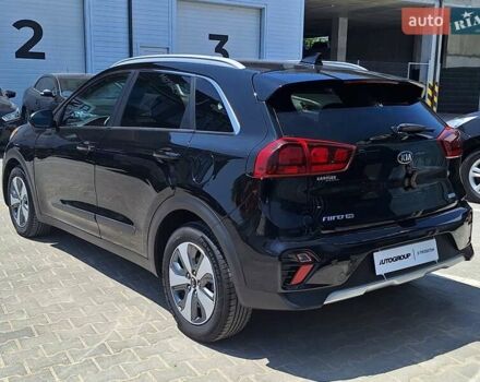 Черный Киа Niro, объемом двигателя 1.58 л и пробегом 112 тыс. км за 19700 $, фото 3 на Automoto.ua