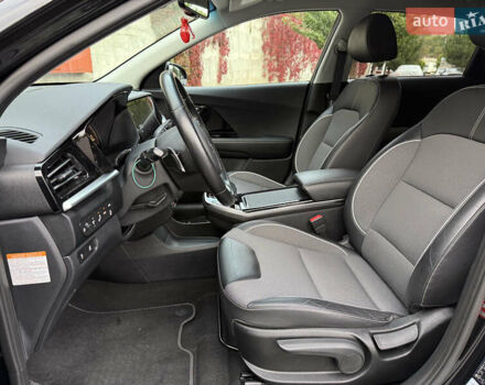 Черный Киа Niro, объемом двигателя 0 л и пробегом 80 тыс. км за 21850 $, фото 64 на Automoto.ua