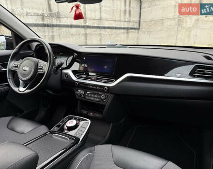 Черный Киа Niro, объемом двигателя 0 л и пробегом 80 тыс. км за 21850 $, фото 48 на Automoto.ua