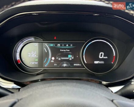 Чорний Кіа Niro, об'ємом двигуна 0 л та пробігом 84 тис. км за 19200 $, фото 3 на Automoto.ua