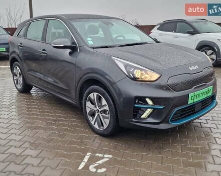 Чорний Кіа Niro, об'ємом двигуна 0 л та пробігом 54 тис. км за 17800 $, фото 1 на Automoto.ua