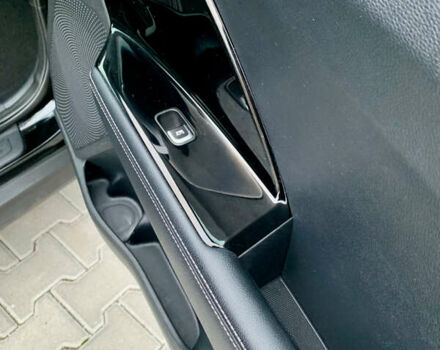 Черный Киа Niro, объемом двигателя 0 л и пробегом 94 тыс. км за 17900 $, фото 62 на Automoto.ua