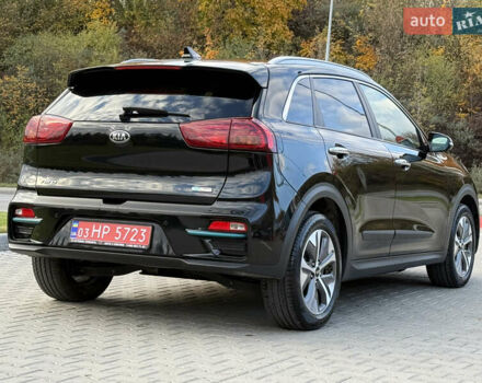 Чорний Кіа Niro, об'ємом двигуна 0 л та пробігом 84 тис. км за 19200 $, фото 1 на Automoto.ua