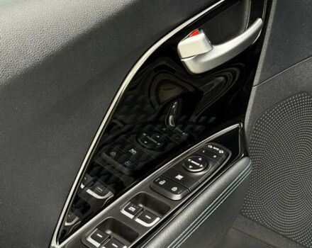 Черный Киа Niro, объемом двигателя 0 л и пробегом 80 тыс. км за 19650 $, фото 27 на Automoto.ua