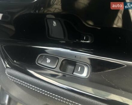 Чорний Кіа Niro, об'ємом двигуна 0 л та пробігом 117 тис. км за 18870 $, фото 49 на Automoto.ua