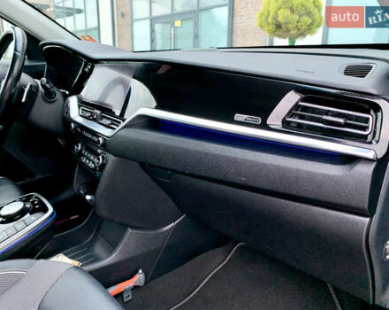 Черный Киа Niro, объемом двигателя 0 л и пробегом 94 тыс. км за 17900 $, фото 94 на Automoto.ua