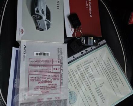 Чорний Кіа Niro, об'ємом двигуна 0 л та пробігом 141 тис. км за 18999 $, фото 40 на Automoto.ua