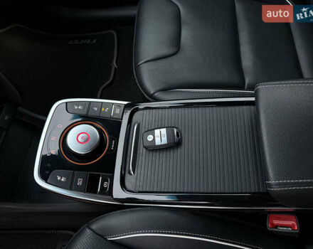 Чорний Кіа Niro, об'ємом двигуна 0 л та пробігом 138 тис. км за 19750 $, фото 43 на Automoto.ua